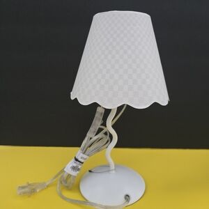 Room Essentials Wave Squiggle White Table Lamp with Checkered Shade
